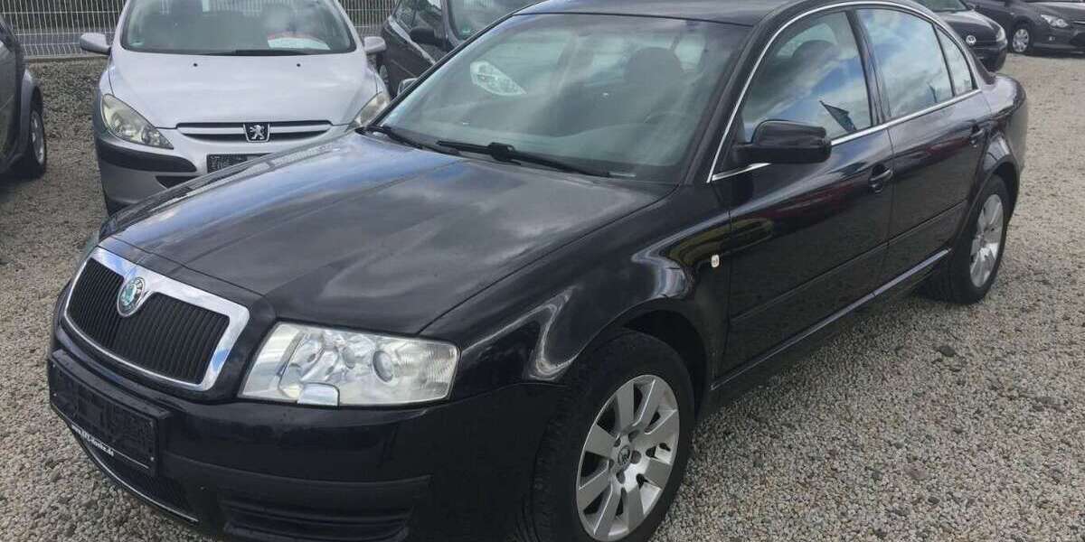 Skoda Superb 226.000 km 1.250 &euro; Himmelkron 95502