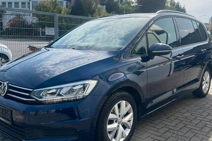 VW Touran 210.500 km 8.990 &euro; Rödermark 63322