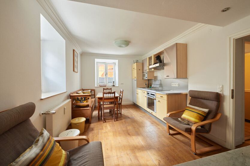 Stilvolle 3,5-Zimmer-Wohnung mit großzügiger Terrasse in wunderschöner, sanierter Villa in Bad Reichenhall!