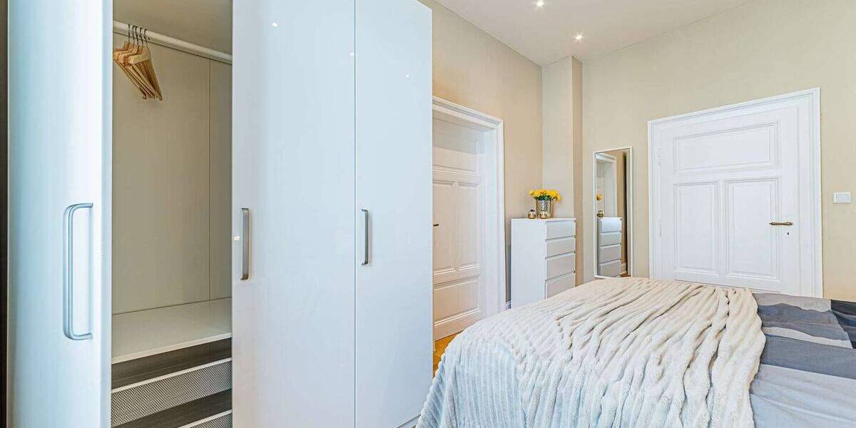Etagenwohnung Frankfurt am Main Westend-Süd - 3 Zimmer, 72 m&sup2;, 2.720&euro; | Angebot:26840610