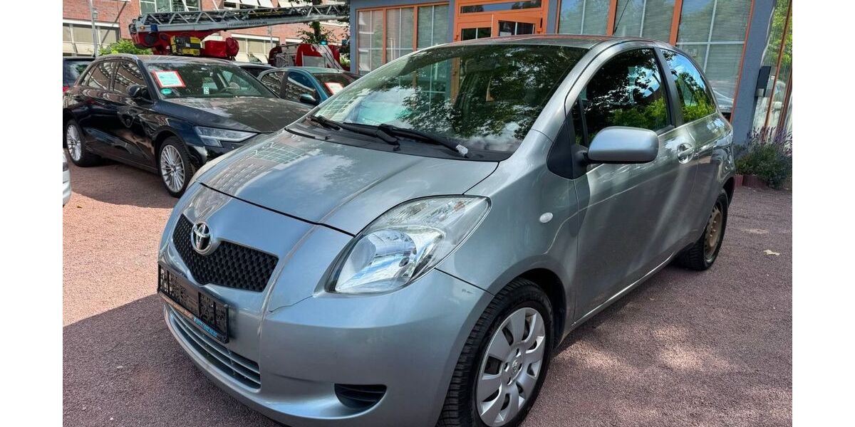 Toyota Yaris 169.600 km 1.690 &euro; Magdeburg 39124