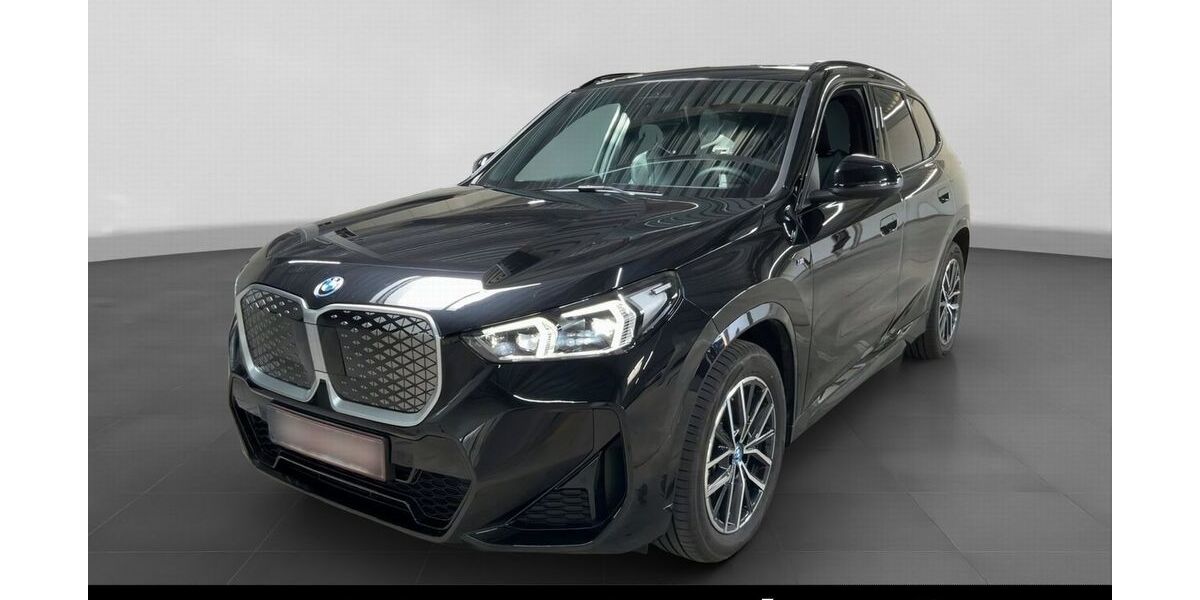 BMW iX1 9.686 km 51.500 &euro; Landsham 85652