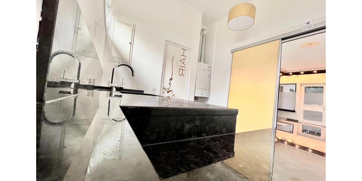 Attraktive Gewerbefläche in Top-Lage von Bad Dürrheim – Ideal für vielfältige Geschäftsideen! zimmer