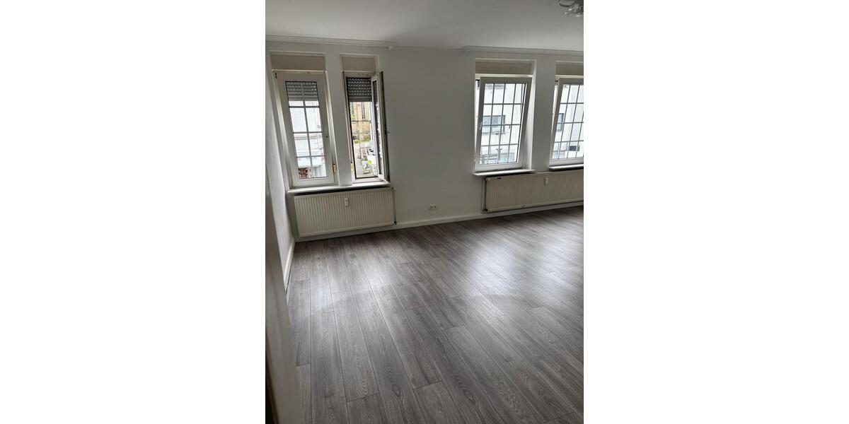 Etagenwohnung Warstein - 3 Zimmer, 124 m&sup2;, 1.100&euro; | Angebot:26648877
