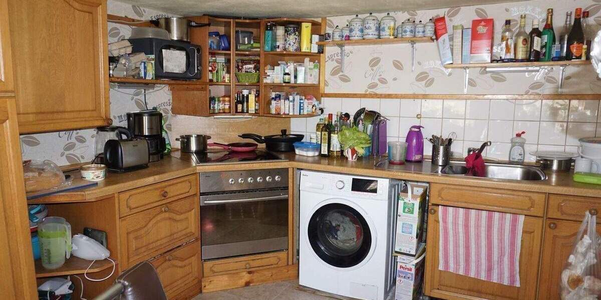 Mehrfamilienhaus, Wohnhaus Bad Arolsen Schmillinghausen - 6 Zimmer, 155 m&sup2;, 125.000&euro; | Angebot:26723327