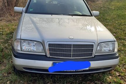 Mercedes-Benz C 180 204.000 km 2.600 &euro; Abtswind 97355
