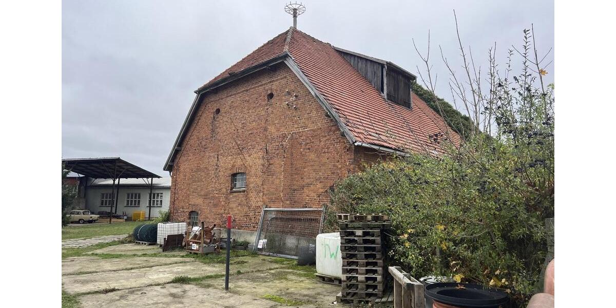 Mehrfamilienhaus, Wohnhaus Lübz - 4 Zimmer, 400 m&sup2;, 45.000&euro; | Angebot:27126027