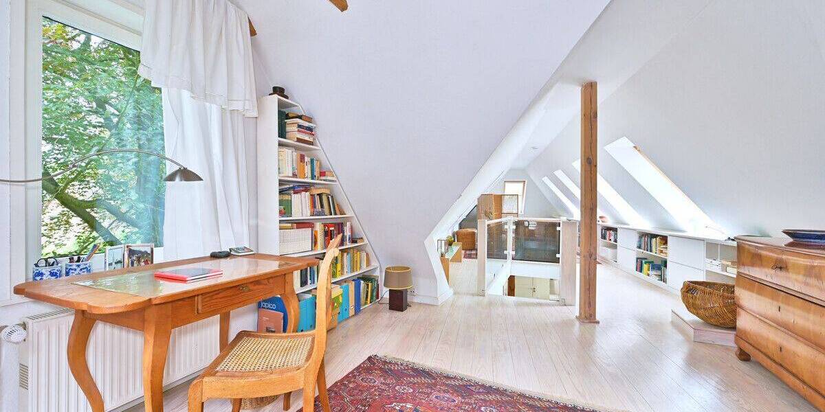 Mehrfamilienhaus, Wohnhaus Hamburg Rissen - 8 Zimmer, 265 m&sup2;, 1.050.000&euro; | Angebot:26851942