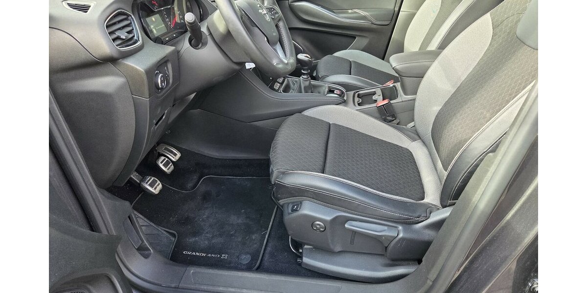 Opel Grandland X 1.2 Start/Stop 120 Jahre Navi/LED 38.696 km 10.900 &euro; Wilsdruff 01723