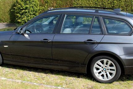 BMW 318 181.000 km 4.700 &euro; Leverkusen 51381