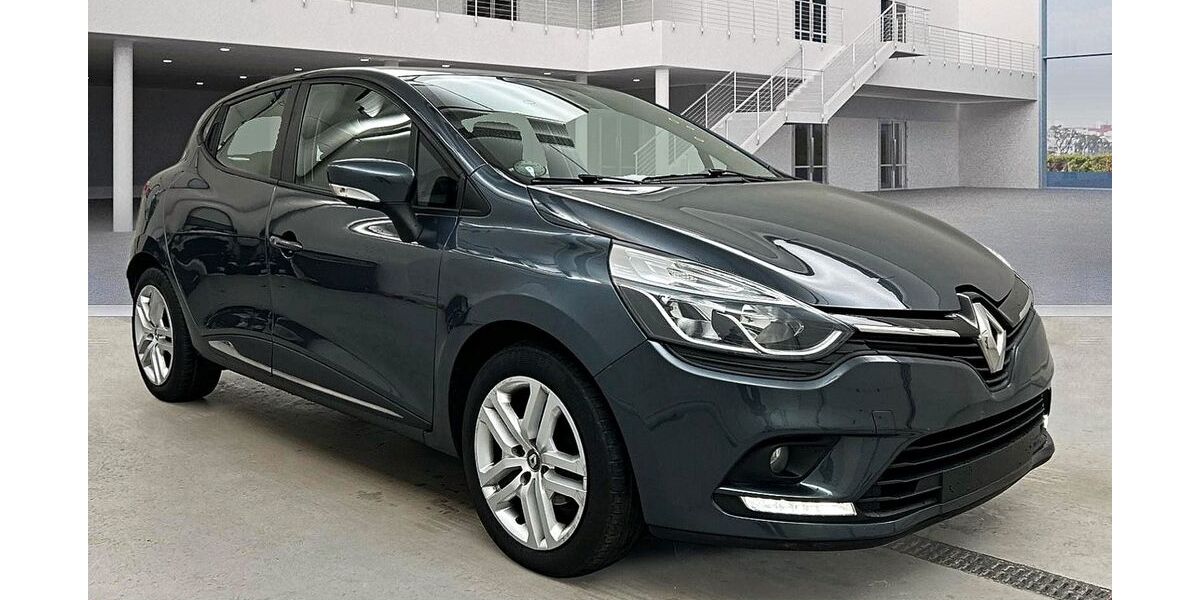 Renault Clio 108.500 km 8.990 &euro; Neubrandenburg an der A20 17034