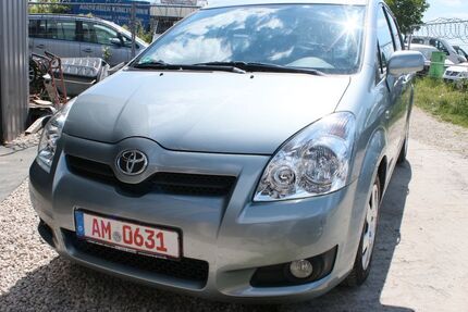 Toyota Corolla Verso 119.000 km 5.599 € Amberg (Nähe Nürnberg) 92224
