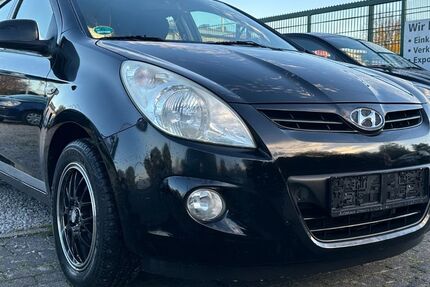 Hyundai i20 239.654 km 1.950 &euro; Geldern 47608