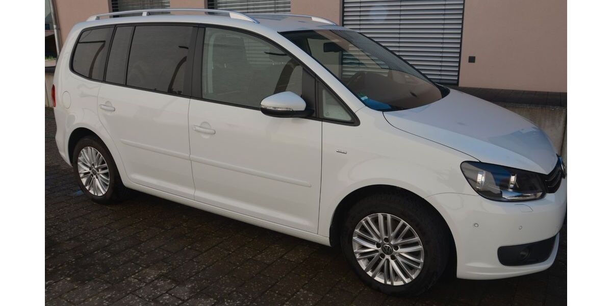 VW Touran 98.000 km 10.600 &euro; Maßbach 97711