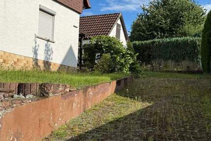 Doppelhaushälfte ideal für Handwerker und Mehrgenerationen Haus in toller ruhiger Lage, Garten, Freisitz, Schuppen 7 zimmer