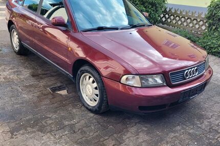 Audi A4 300.000 km 800 &euro; Wernberg-Köblitz 92533