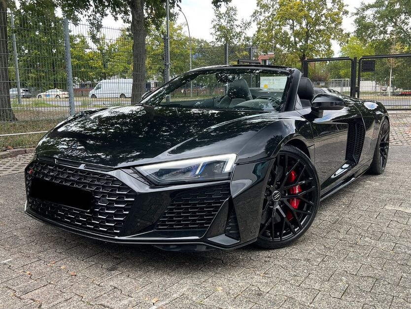 Audi R8 42.000 km 119.900 € Berlin 13585