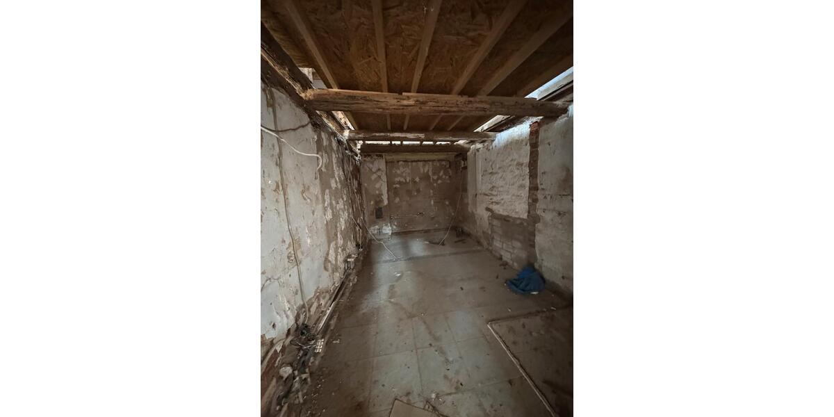 Einfamilienhaus Boffzen - 8 Zimmer, 1.000 m&sup2;, 129.000&euro; | Angebot:26416224