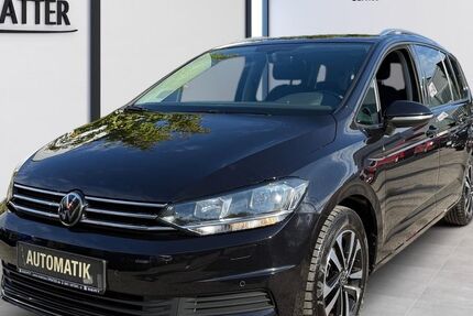 VW Touran 52.800 km 25.990 € München 81249