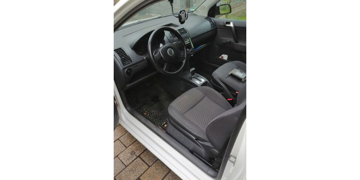 VW Polo 184.500 km 1.950 &euro; Tirschenreuth 95643