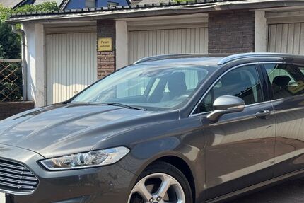 Ford Mondeo 148.000 km 7.400 &euro; Duisburg 47179