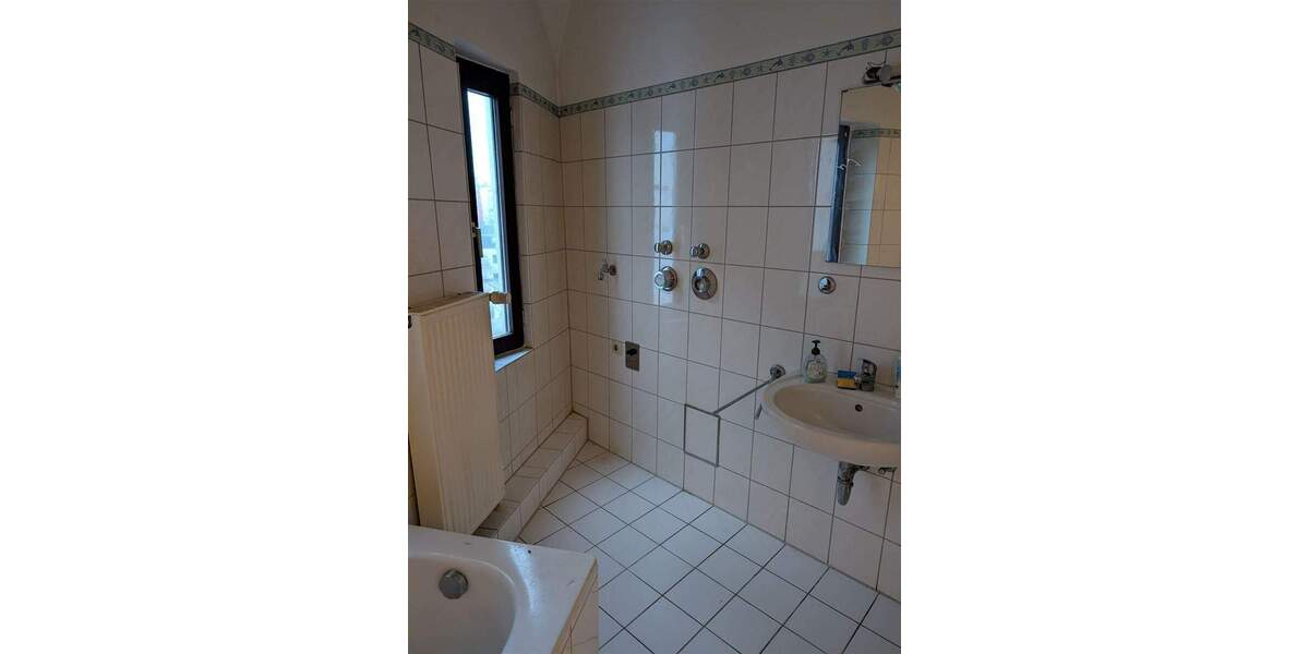 Etagenwohnung Kiel Gaarden-Ost - 2 Zimmer, 55 m&sup2;, 450&euro; | Angebot:24520495