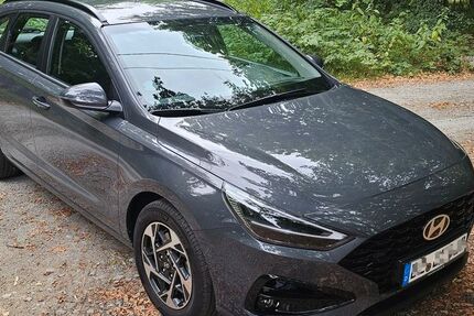Hyundai i30 6.000 km 17.990 &euro; Bautzen 02625
