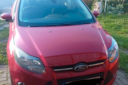 Ford Focus 268.000 km 2.899 &euro; Laage 18299