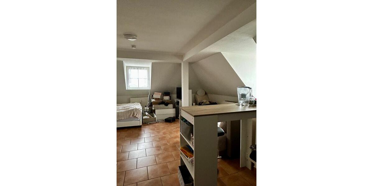 Dachgeschoßwohnung Eisenhüttenstadt - 1 Zimmer, 26 m&sup2;, 350&euro; | Angebot:26403890