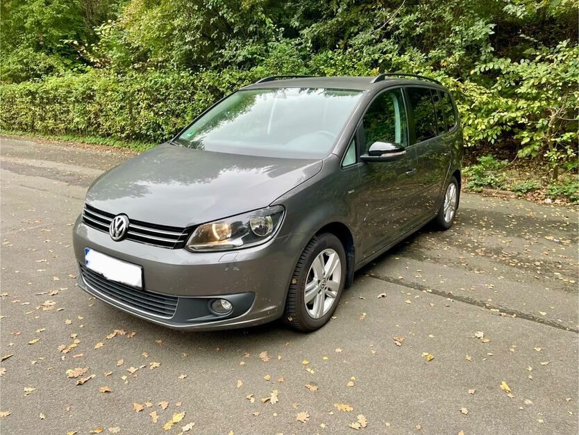 VW Touran 146.185 km 11.998 € Detmold 32758