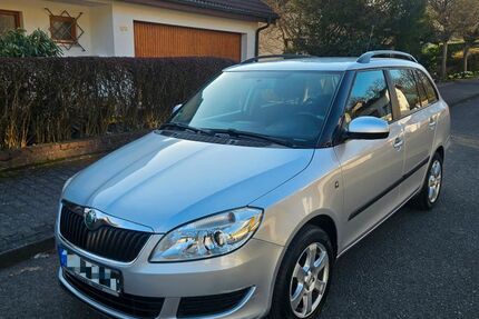 Skoda Fabia 130.000 km 4.299 &euro; Siegen 57072
