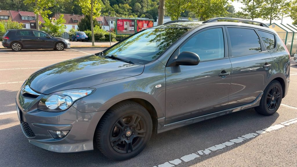Hyundai i30 87.700 km 3.999 &euro; Saarbrücken 66121