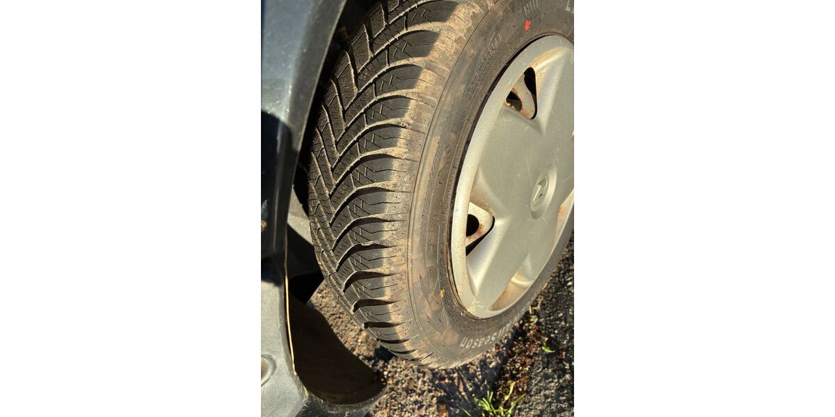 Renault Twingo 134.691 km 1.100 &euro; Stadland 26935