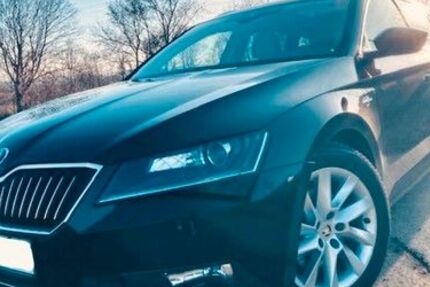 Skoda Superb 185.000 km 14.500 &euro; Gießen 35398