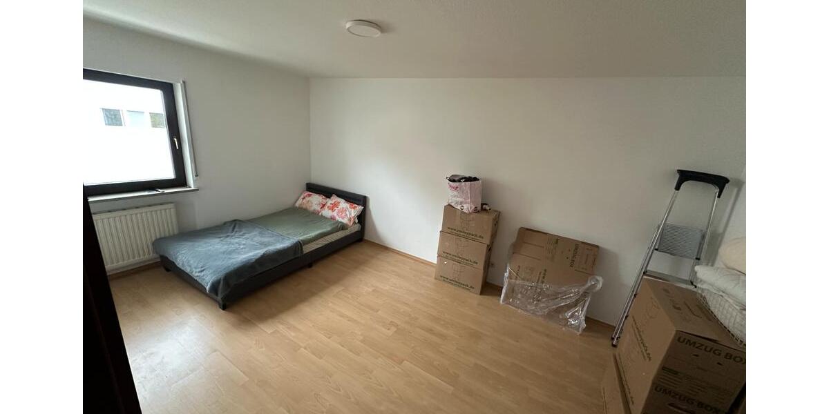 Traumhafte Doppelhaushälfte mit Garten in 91227 Leinburg 4 zimmer