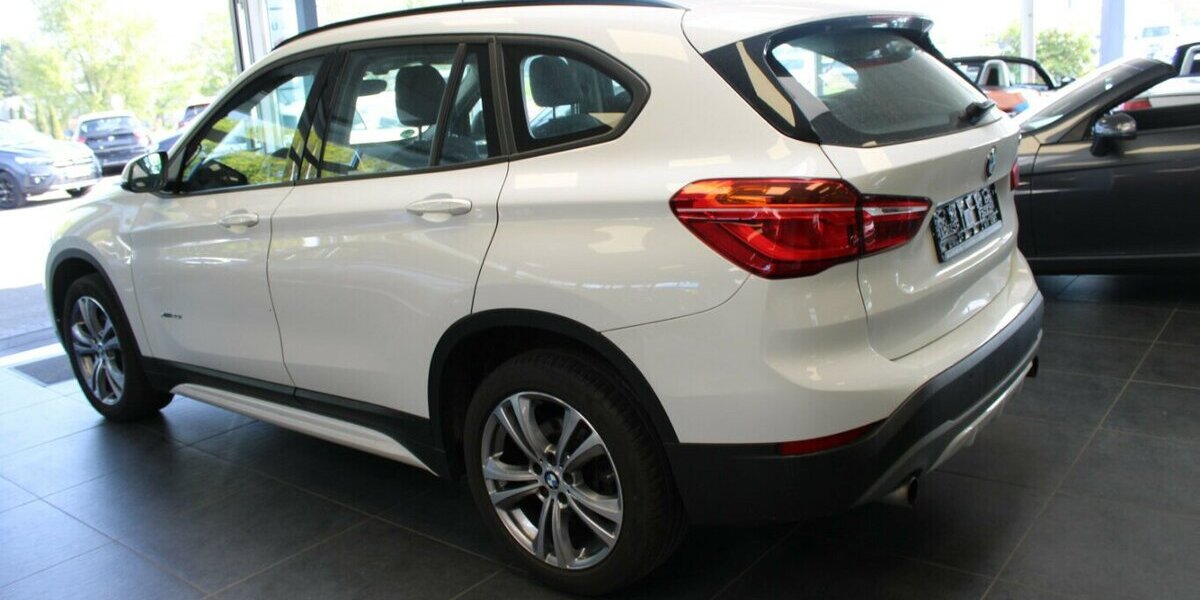 BMW X1 xDrive20i Aut. Sport Line 74.665 km 19.980 &euro; Euskirchen 53881
