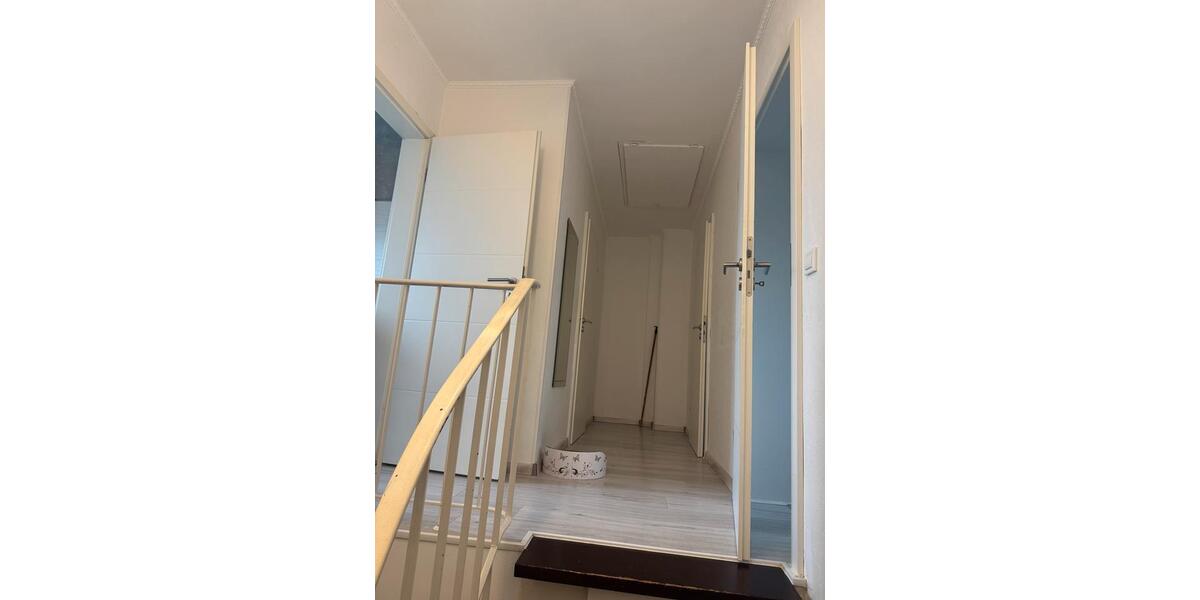 Reihenhaus Niederkassel - 4 Zimmer, 95 m&sup2;, 430.000&euro; | Angebot:26889261