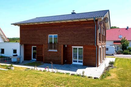 Haus Blaufelden - 5 Zimmer, 149 m&sup2;, 1.400&euro; | Angebot:25037960