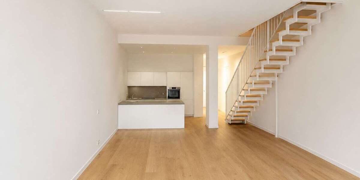 Einfamilienhaus Frankfurt Rödelheim - 4 Zimmer, 140 m&sup2;, 3.500&euro; | Angebot:26856735