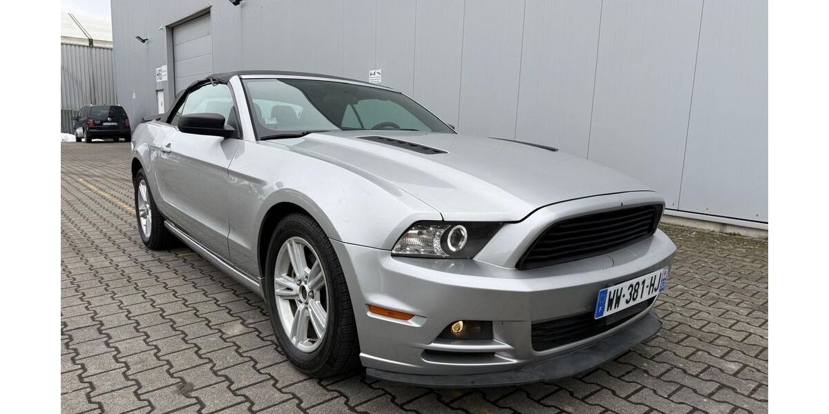 Ford Mustang 99.000 km 9.500 &euro; Walldürn 74731