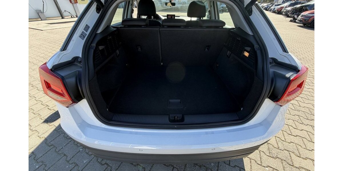 Audi Q2 35 TFSI S-Tronic / Sitzheizung / AKH 77.000 km 19.990 &euro; Donauwörth 86609