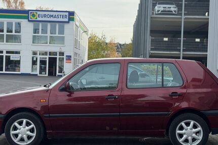 VW Golf 134.800 km 2.780 &euro; Aschaffenburg 63741