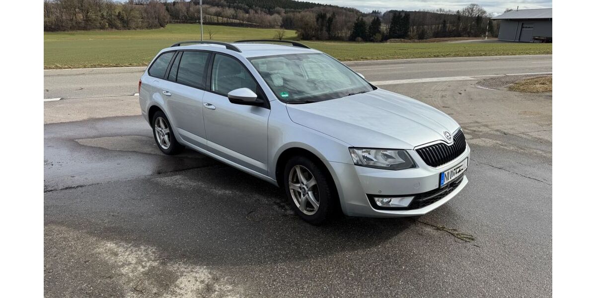 Skoda Octavia 176.500 km 12.300 &euro; Babenhausen 87727