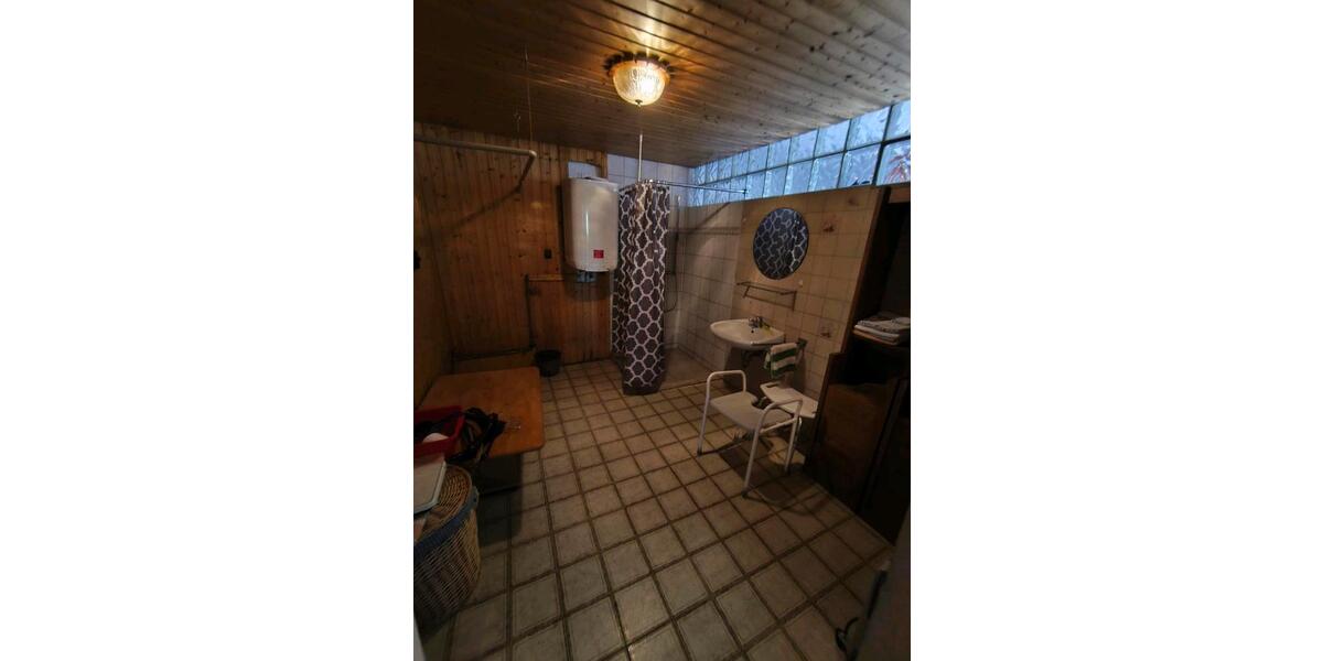Bauernhaus, Landhaus Eggenfelden - 9 Zimmer, 400 m&sup2;, 1.500&euro; | Angebot:26134944