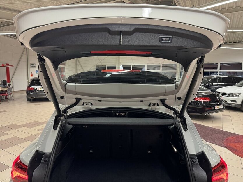 X2 xDrive 20i /LED/Navi/Ahk/VZE/Park-Ass