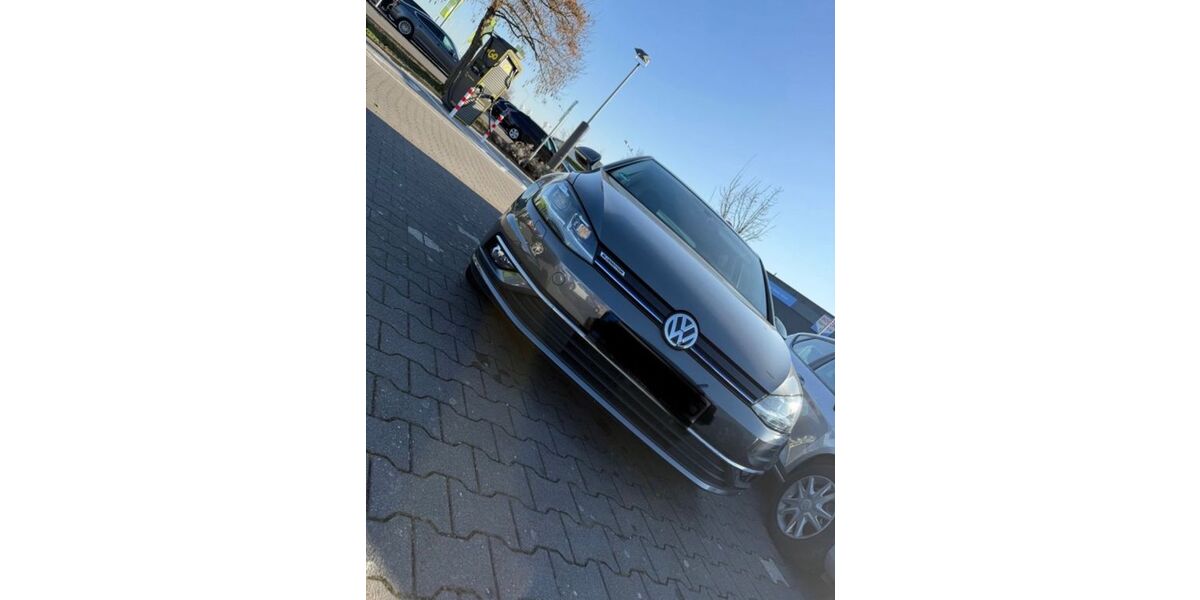 VW Golf 77.000 km 17.100 &euro; Erndtebrück 57339