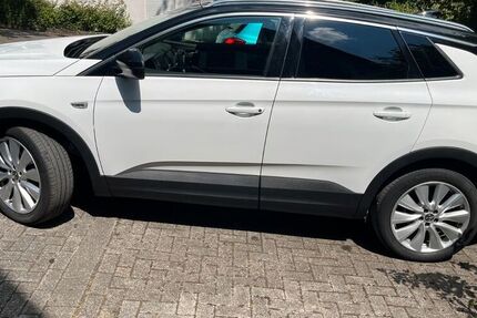 Opel Grandland (X)