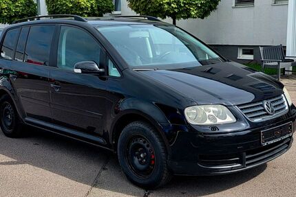 VW Touran 210.000 km 990 &euro; Leipzig 04319