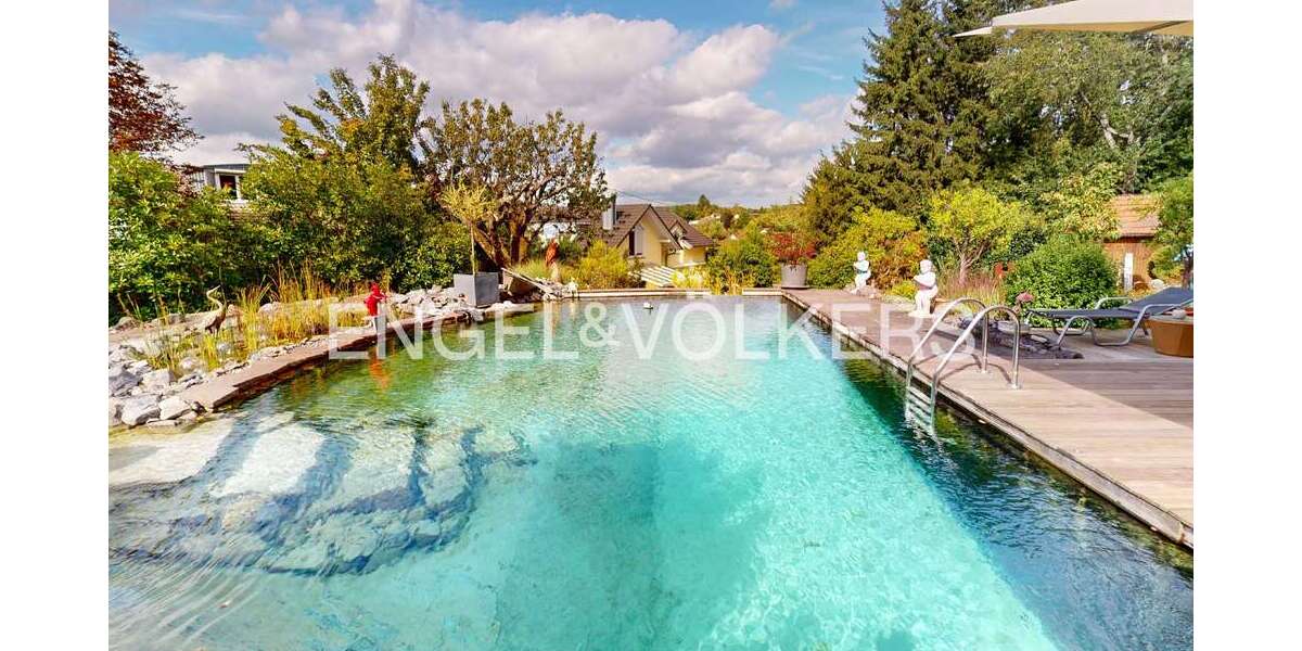 Haus zum Kaufen in Zell-Weierbach 1.595.000 € 266 m² 7 zimmer