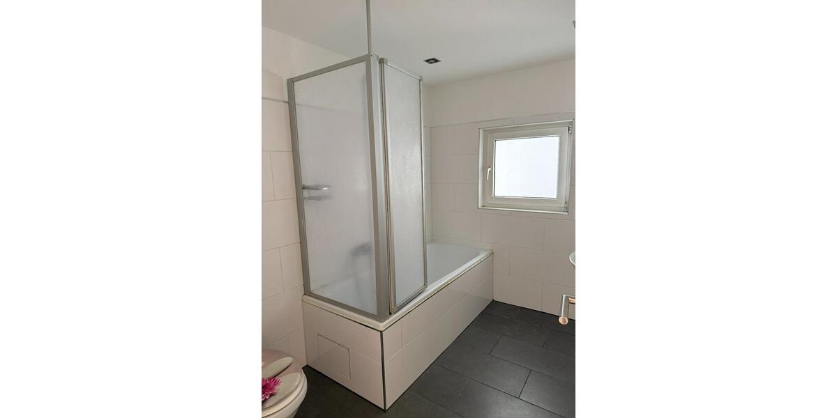 Erdgeschoßwohnung Ludwigshafen am Rhein Parkinsel - 2 Zimmer, 68 m&sup2;, 1.020&euro; | Angebot:25887797